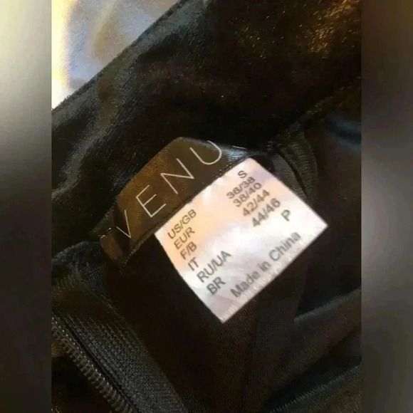 Beaded Mock-Neck Jumpsuit size Small - Picture 13 of 15